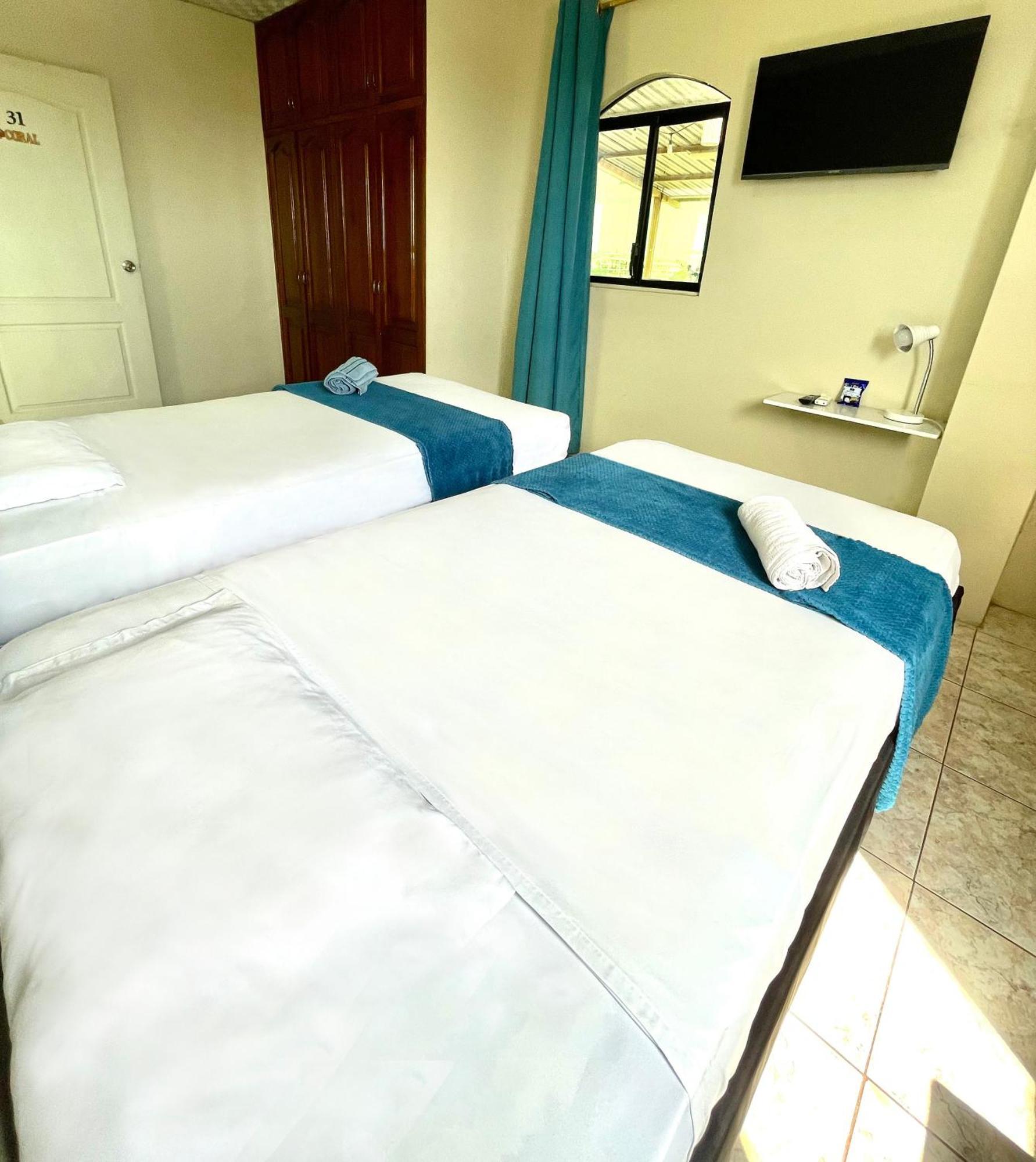 Reef Hostel 만타 외부 사진