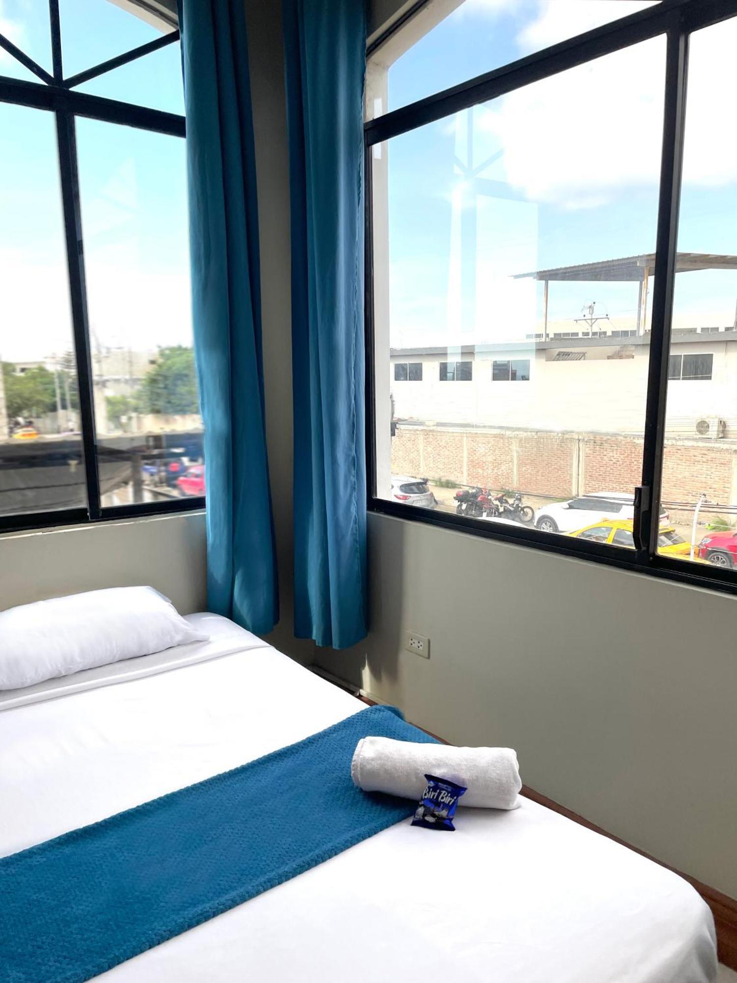 Reef Hostel 만타 외부 사진
